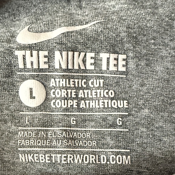 Nike Kids Gray T-Shirt with Blue Knicks Logo - Picture 2 of 3